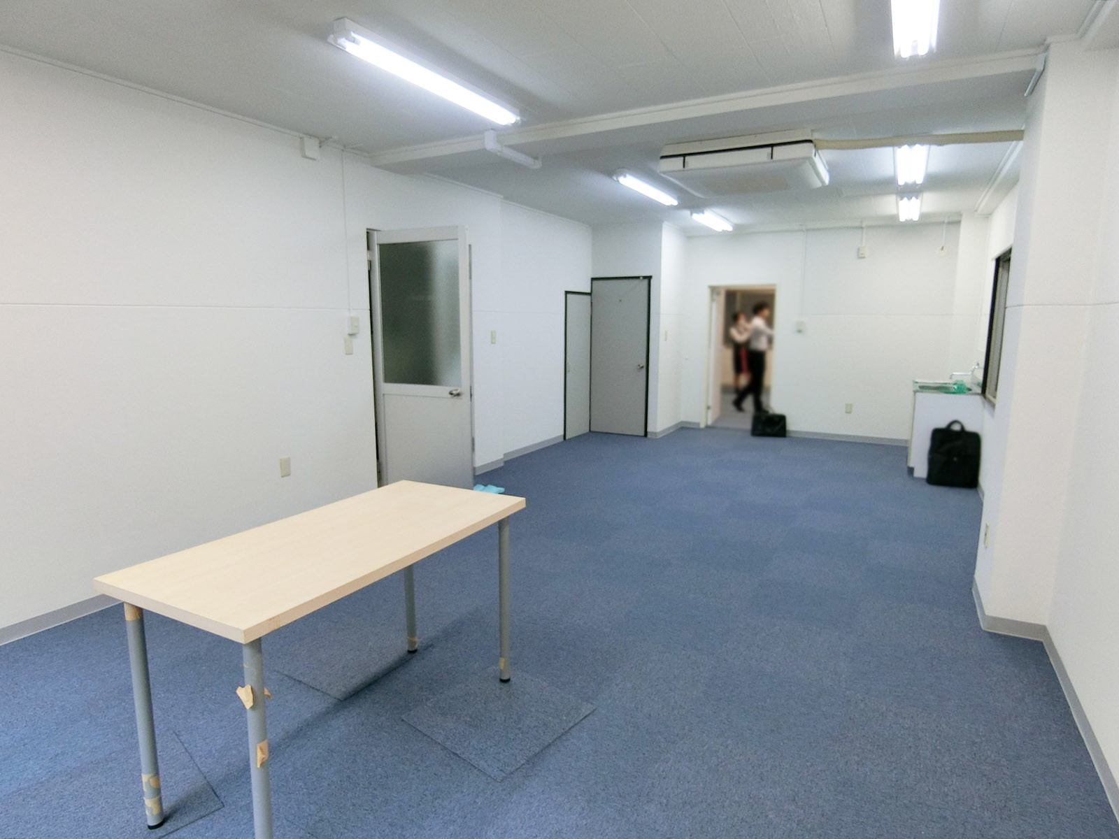 別角度の様子
