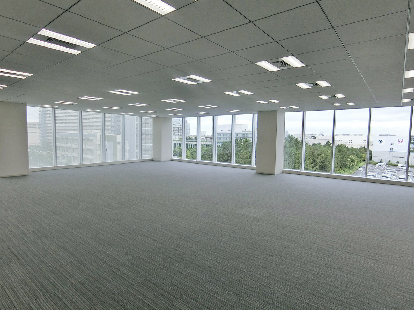オフィス室内参考画像