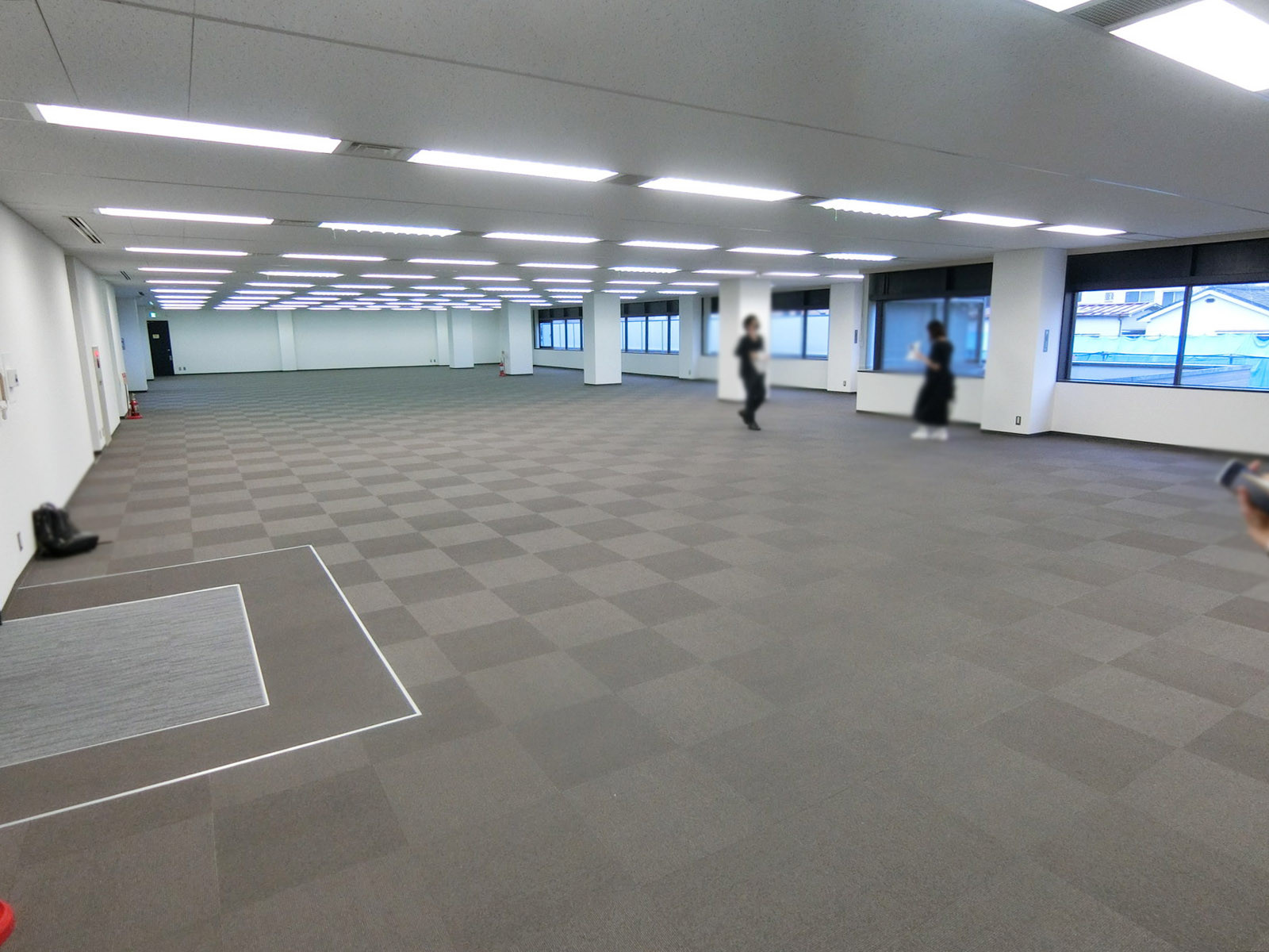 オフィス室内参考画像