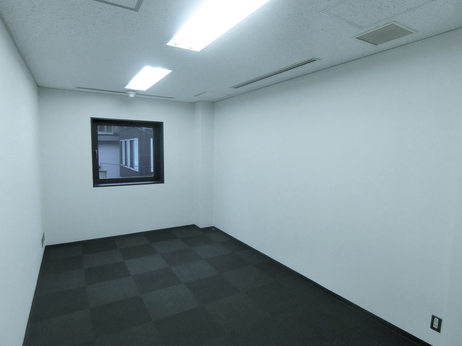 別室の様子