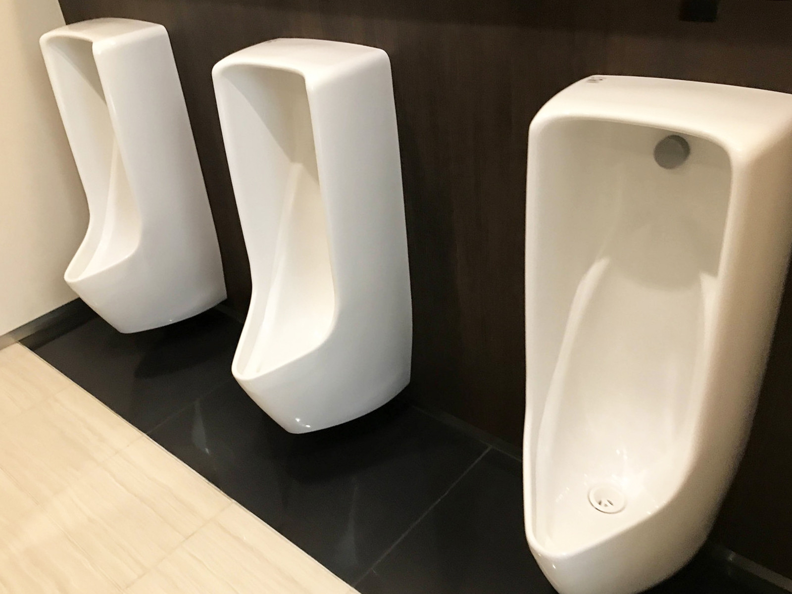 男性用トイレ