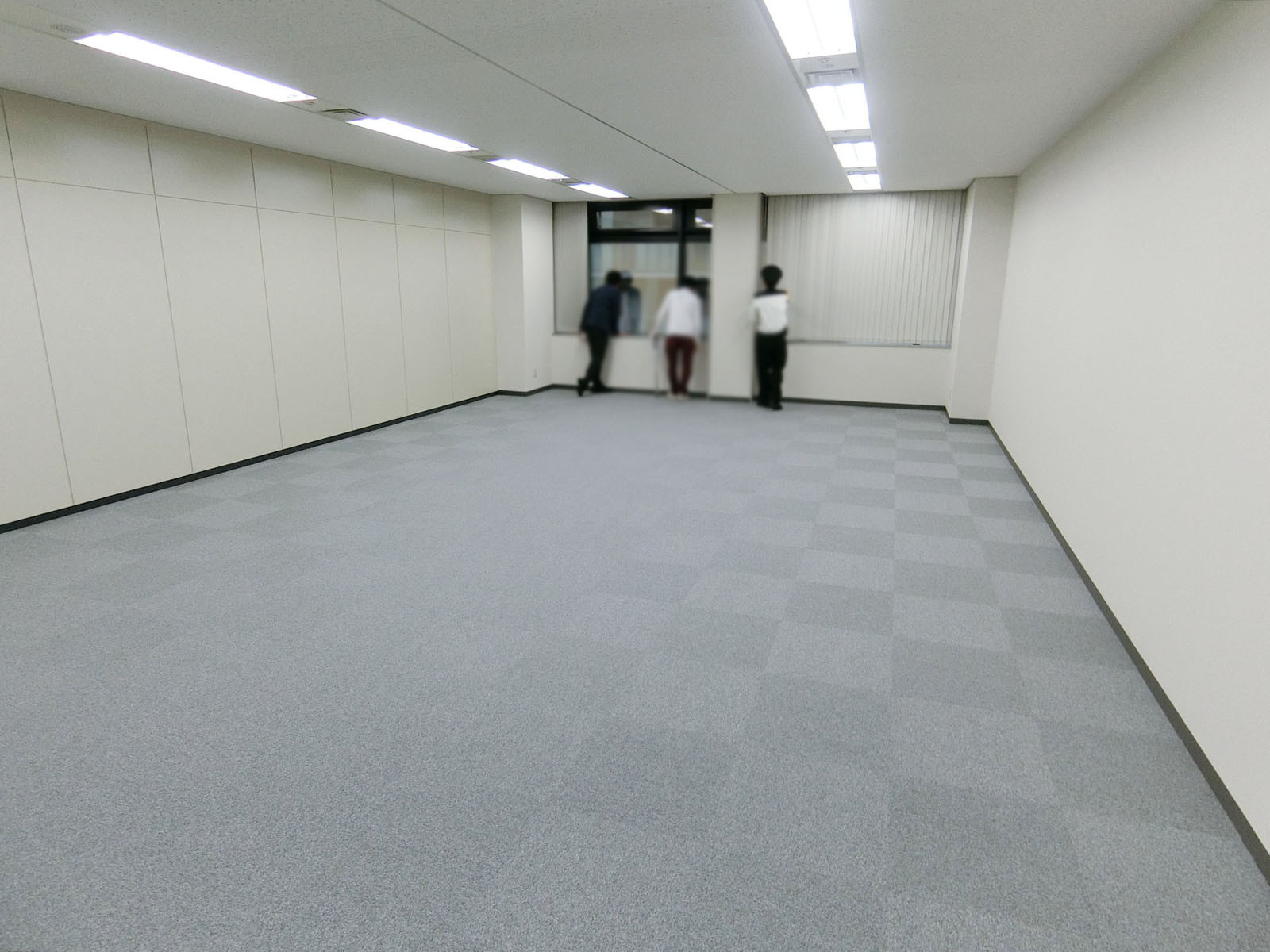 別角度の様子