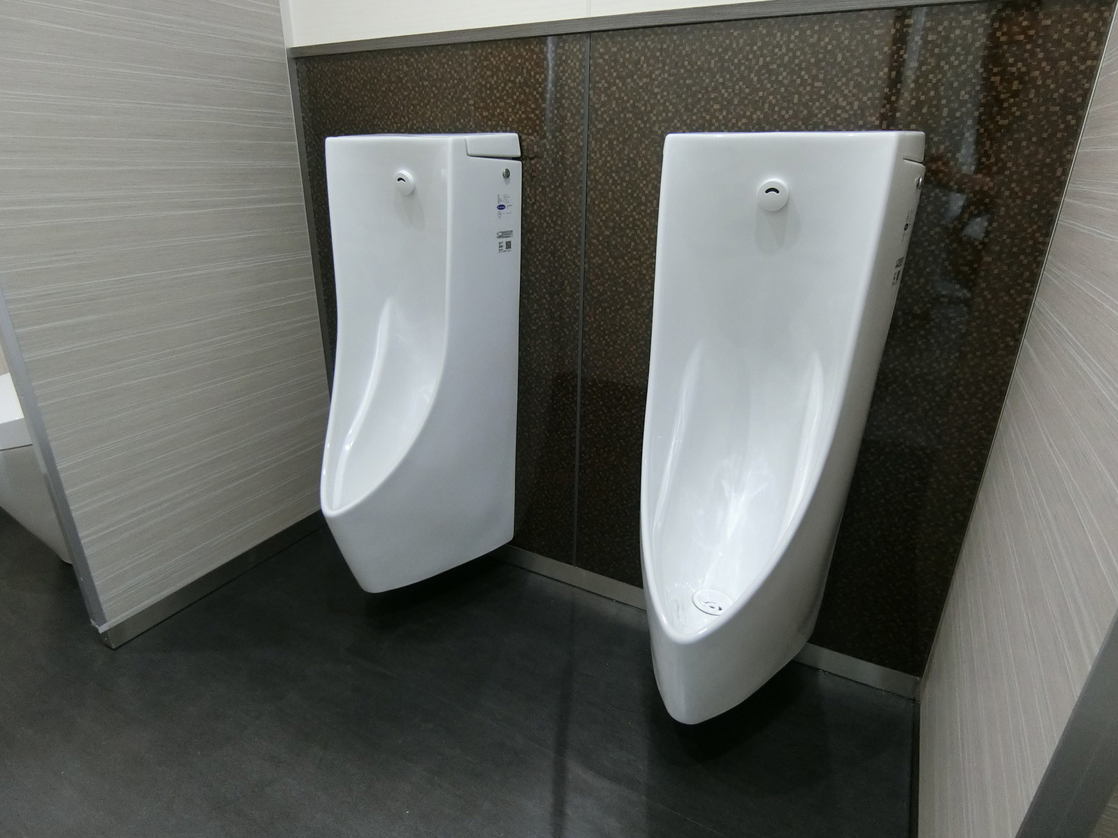 男性用トイレ