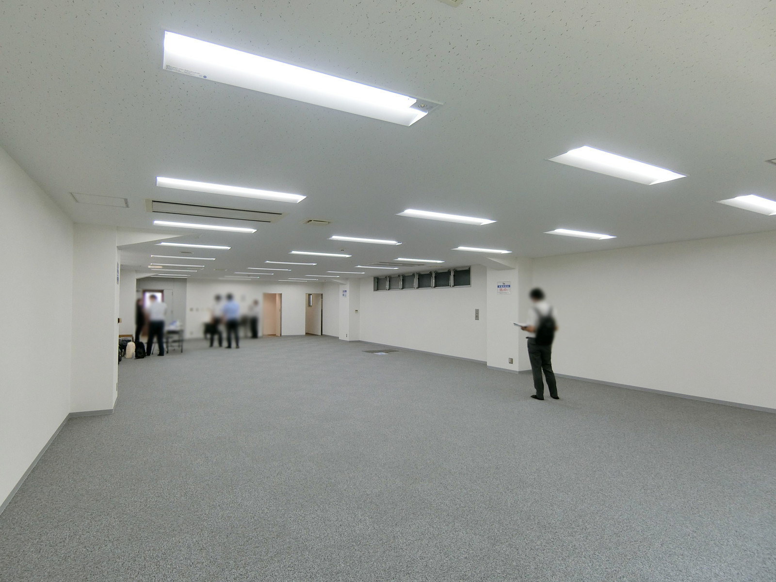 オフィス室内参考画像
