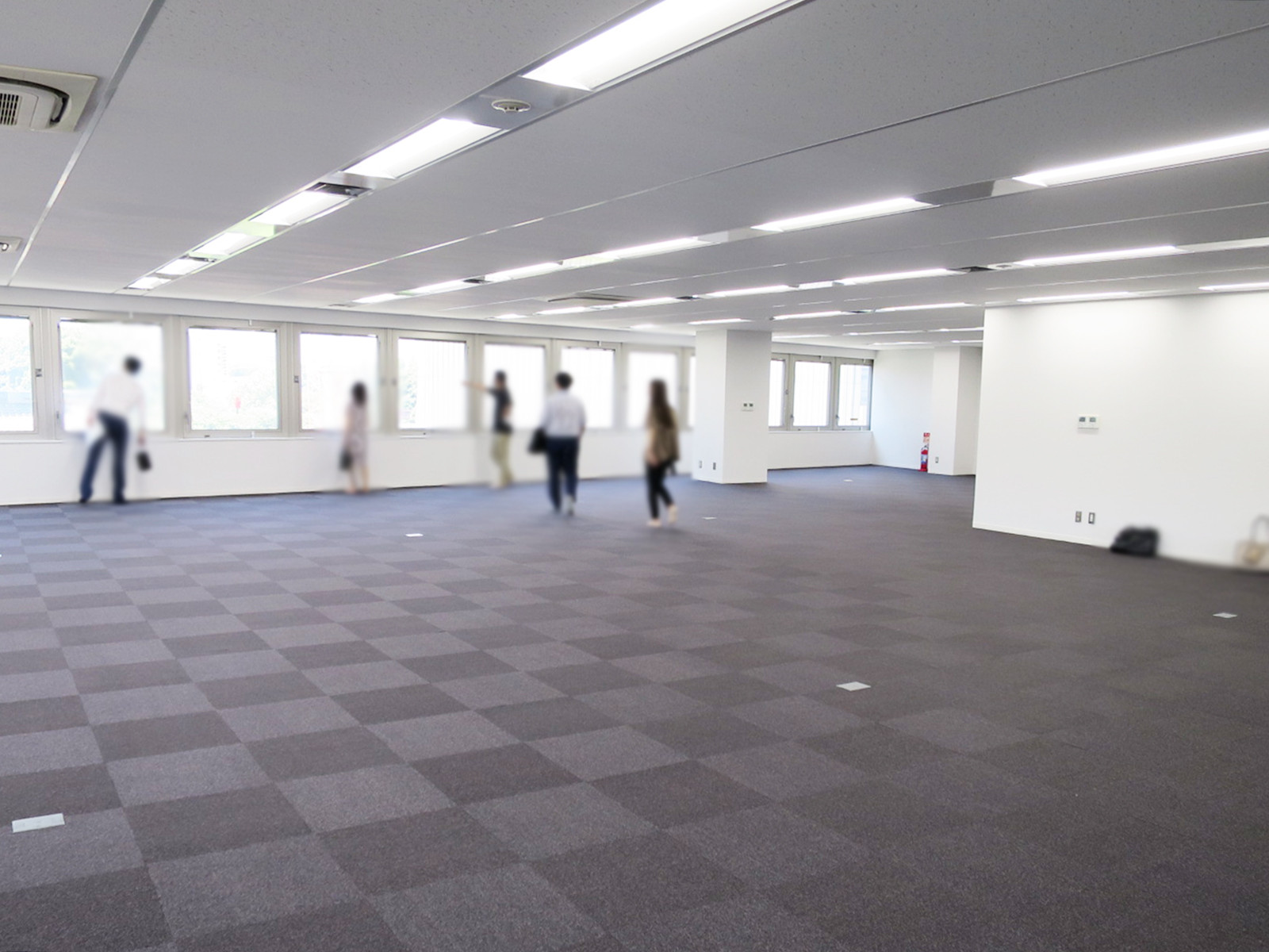 別角度の様子