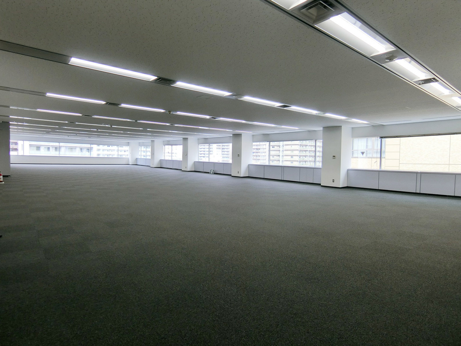 北側室内の様子