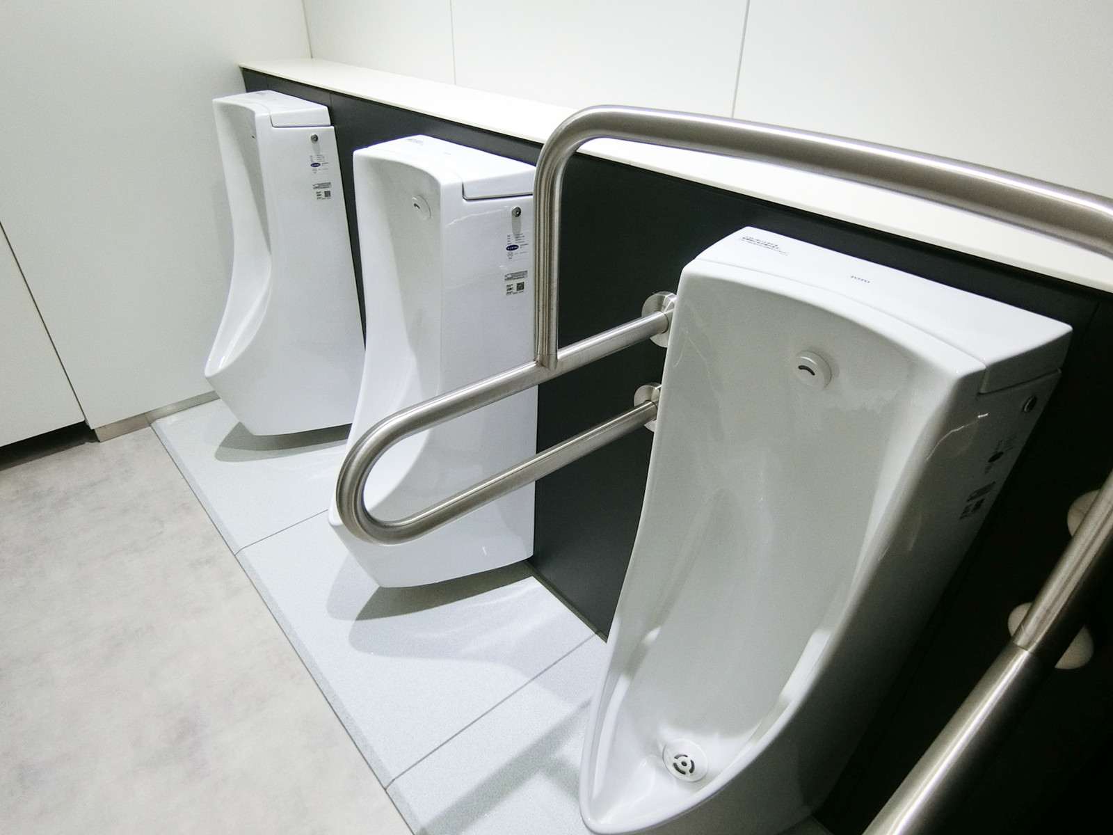 男性用トイレ