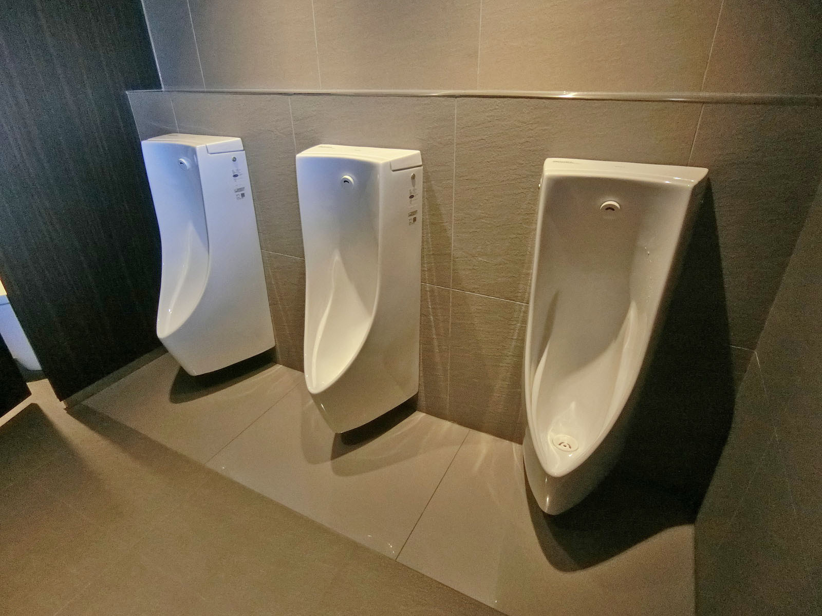 男性用トイレ