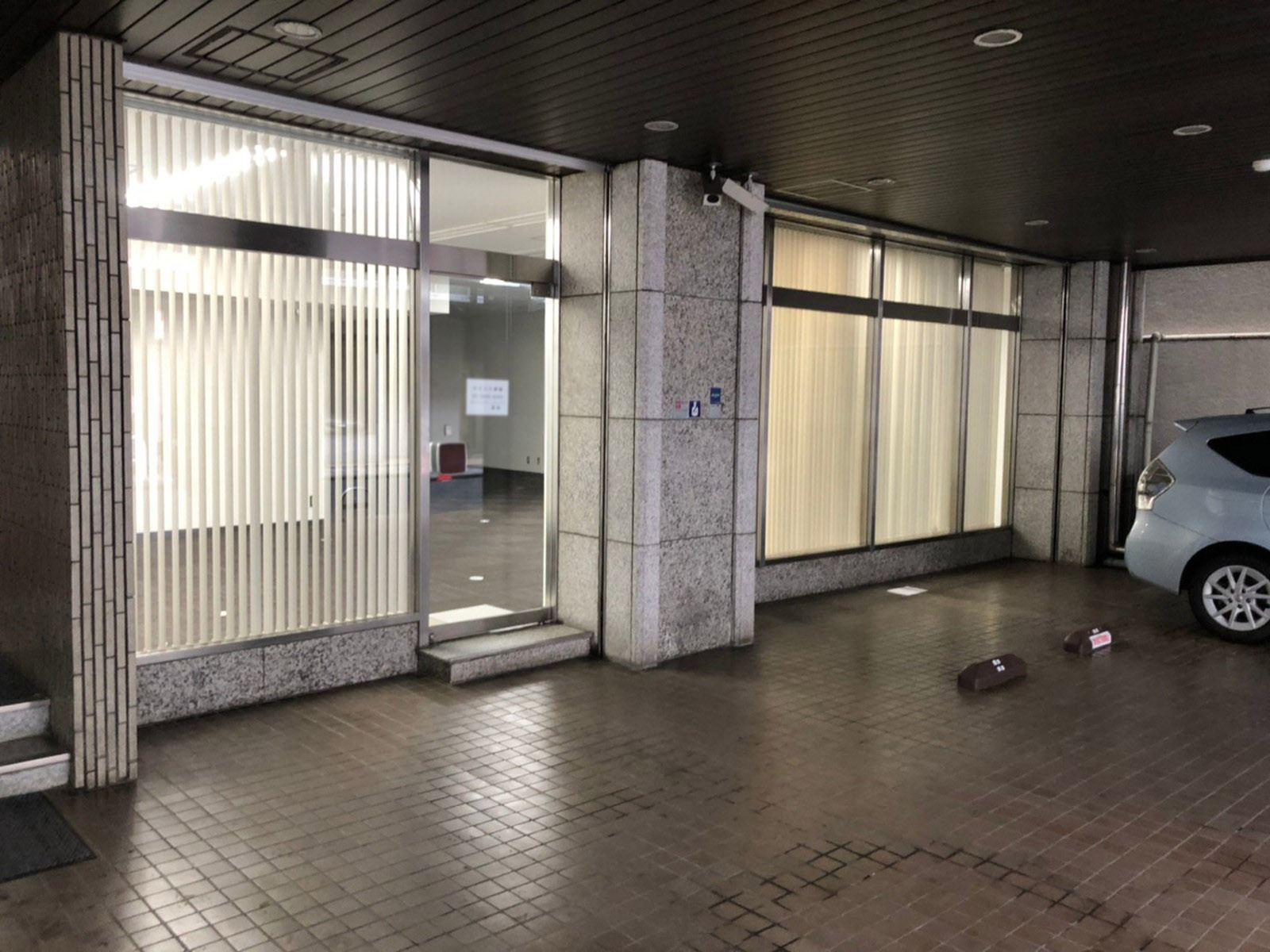 貸室出入り口