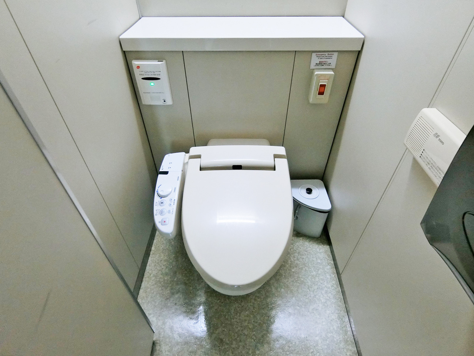 個室トイレ