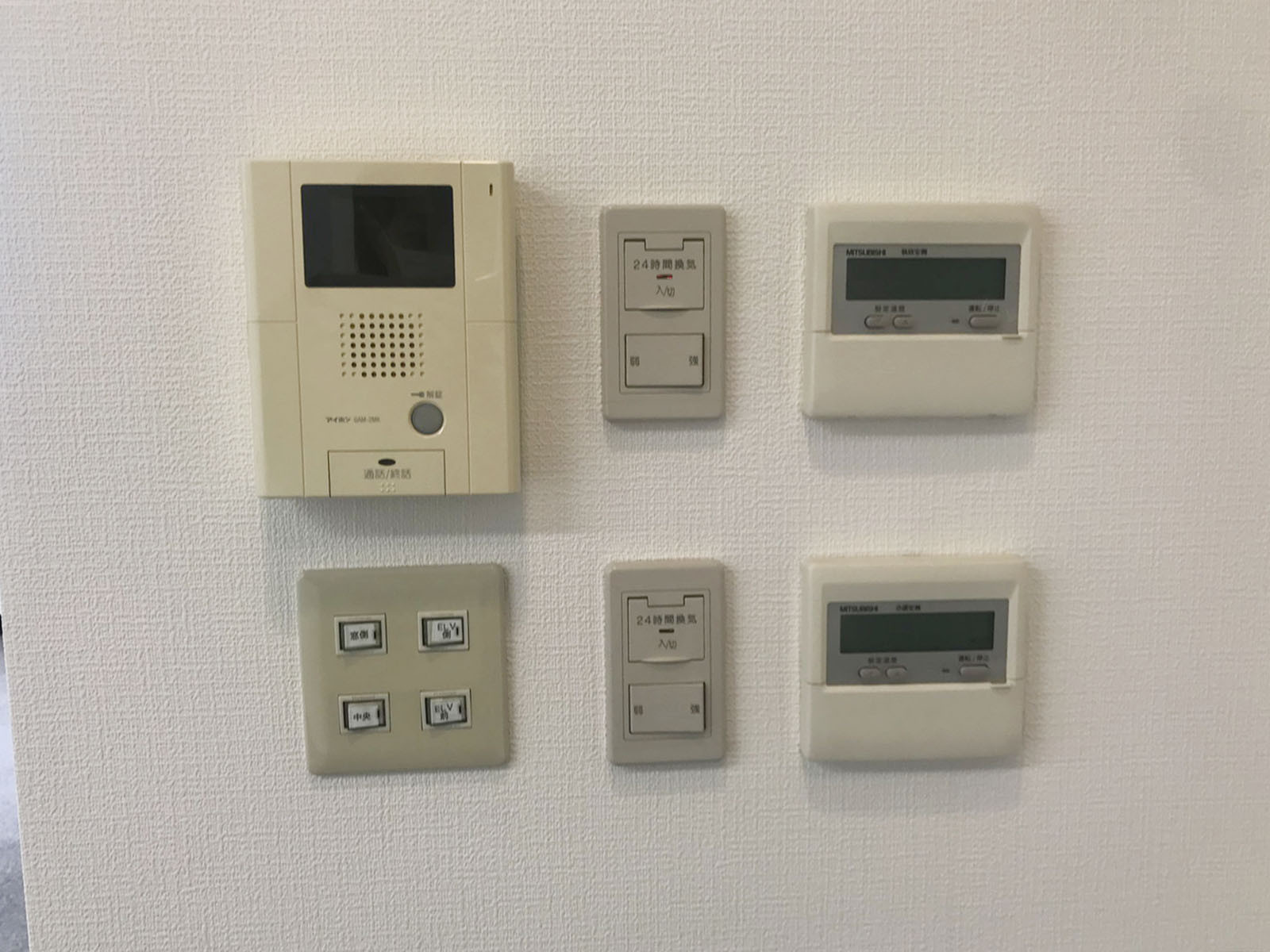 スイッチ類