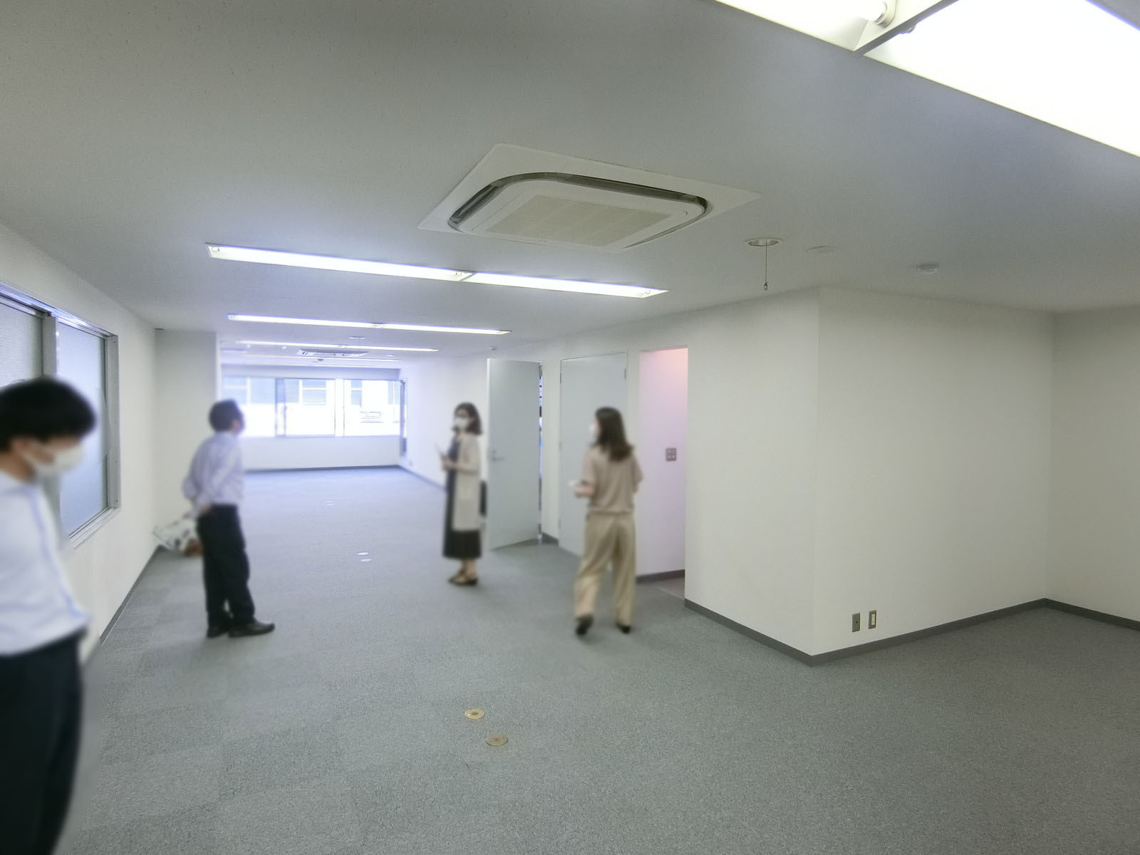 オフィス室内参考画像