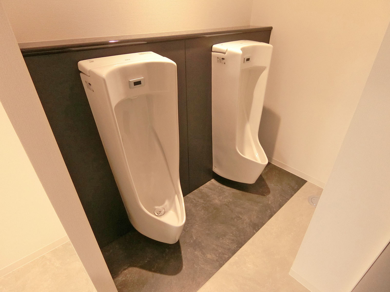 男性用トイレ
