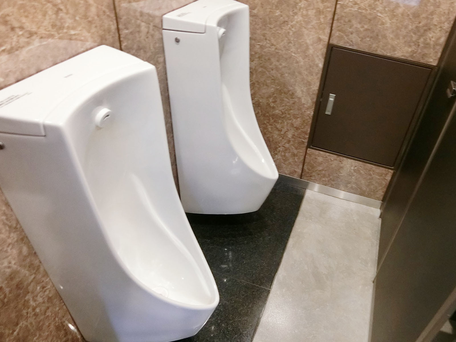 男性用トイレ