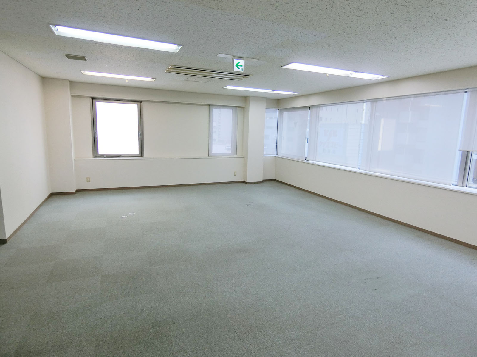 別角度の様子