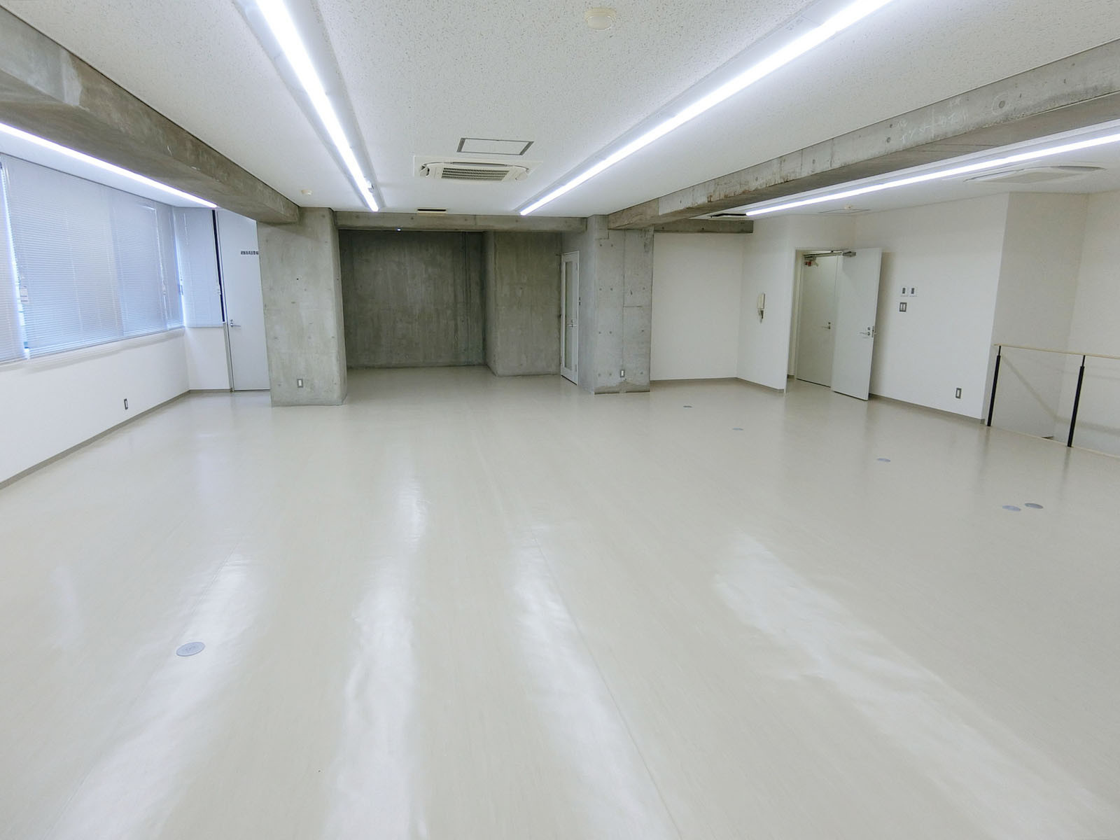 別角度の様子