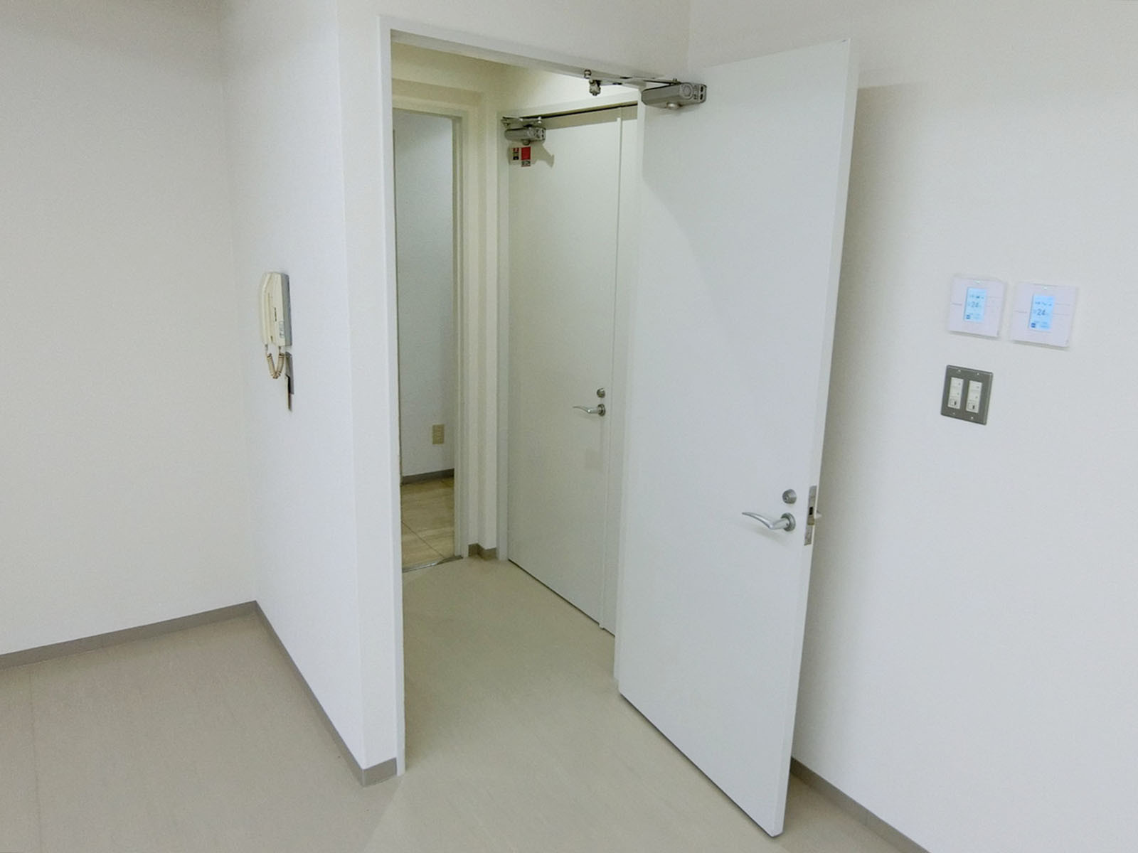 貸室出入口