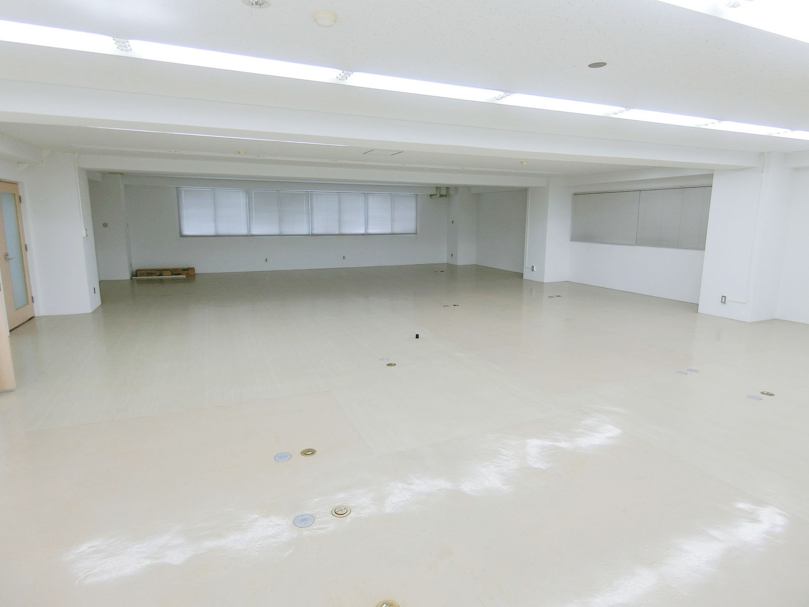 オフィス室内参考画像（3階約・52坪）