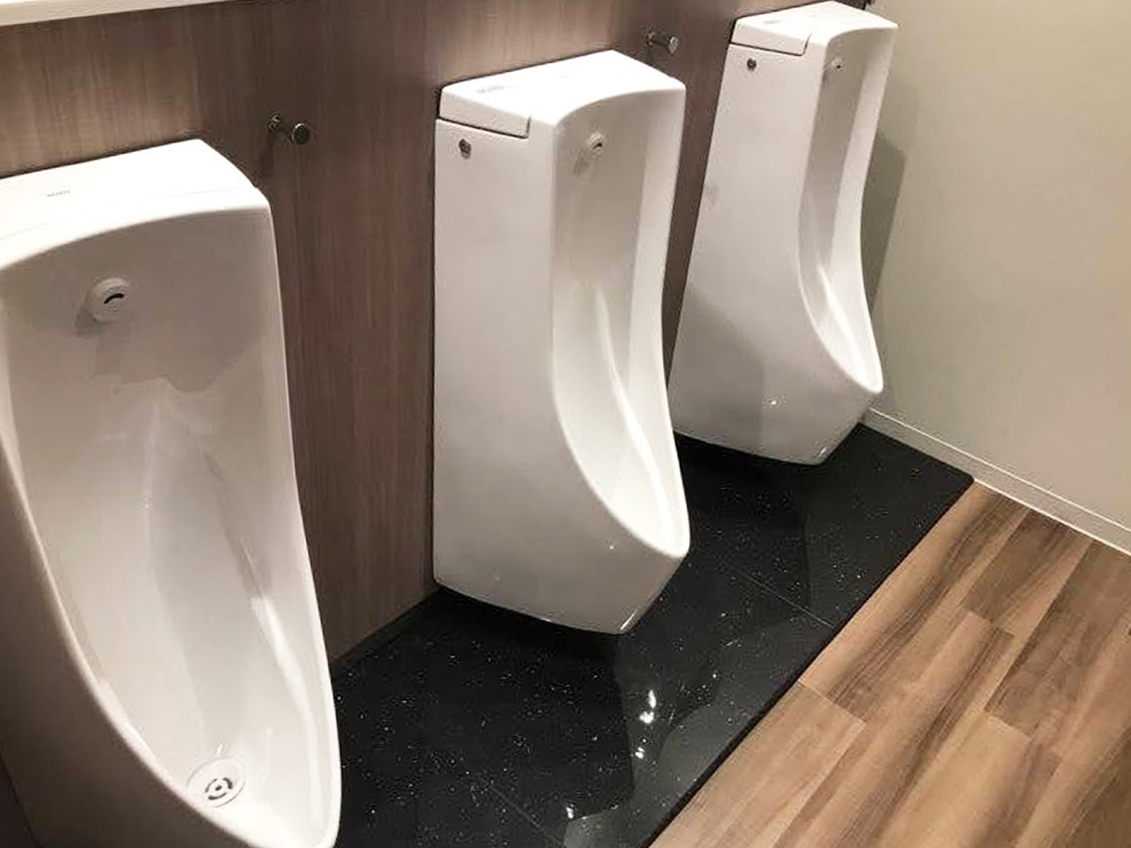 男性用トイレ