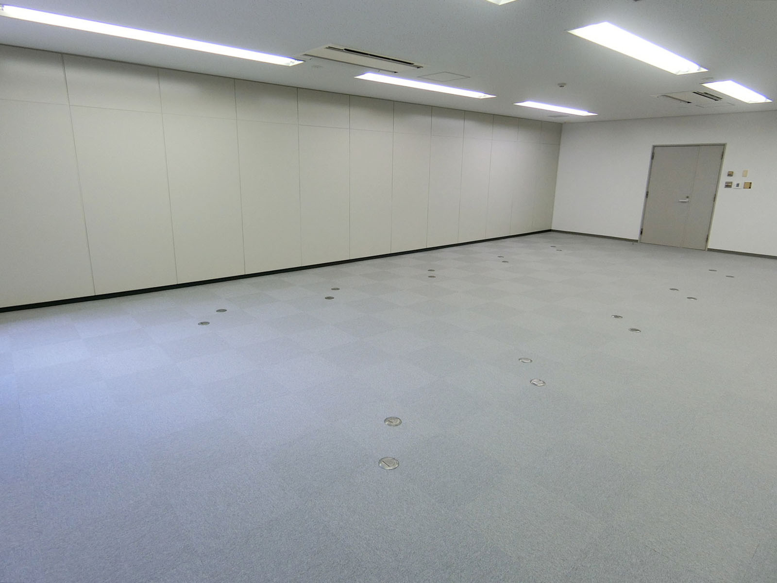 別角度の様子