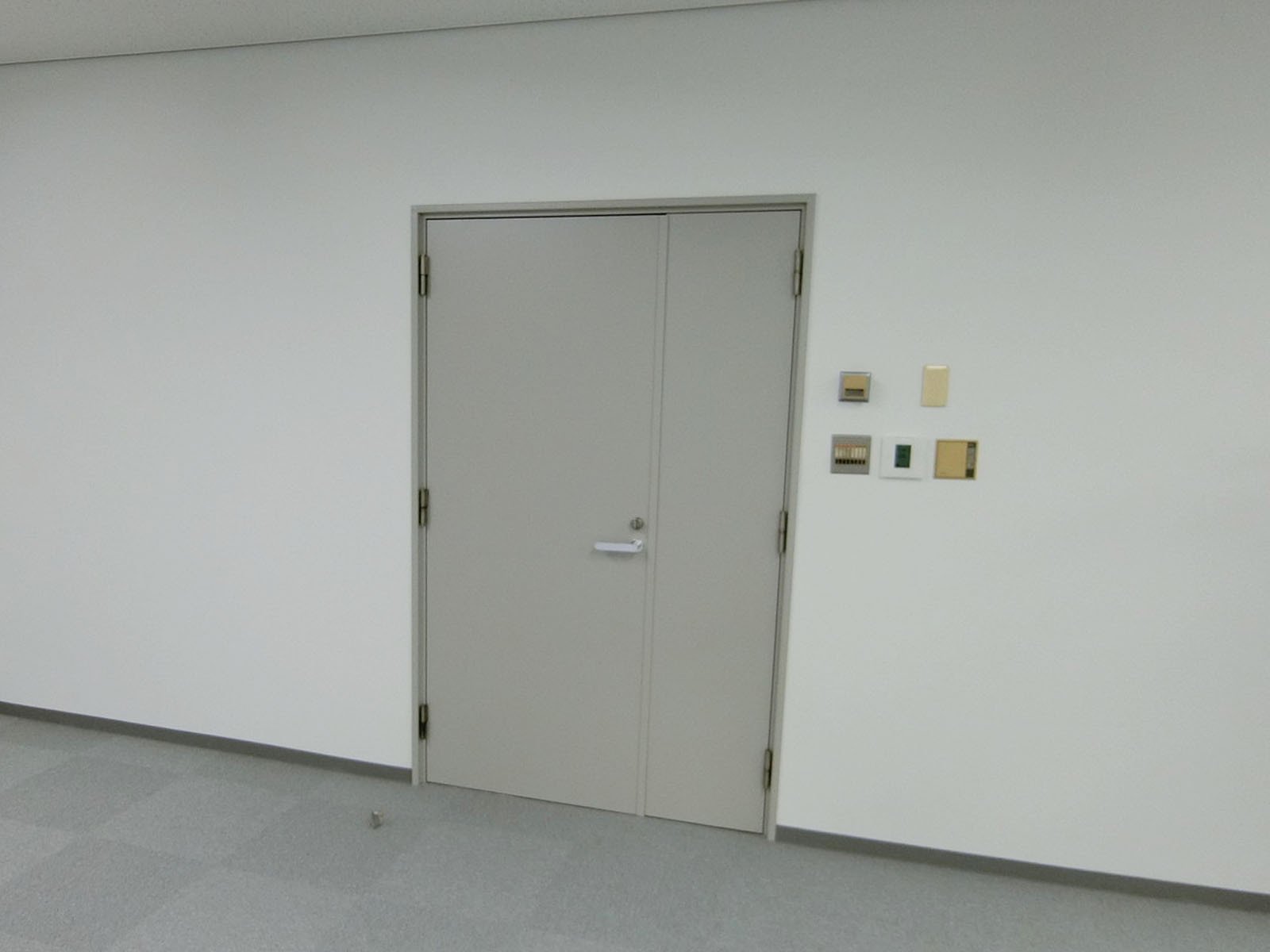 貸室出入口