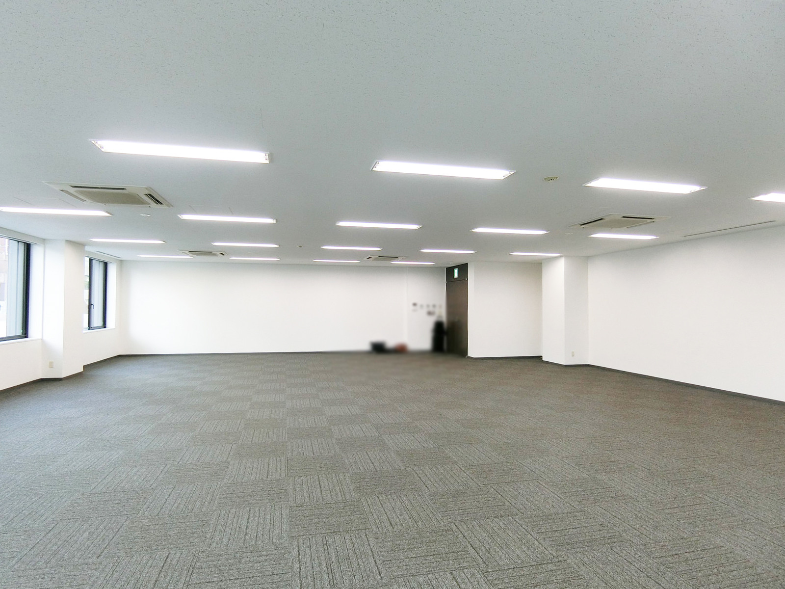 オフィス室内参考画像