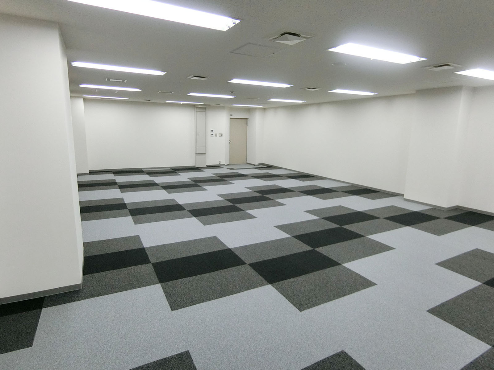別角度の様子