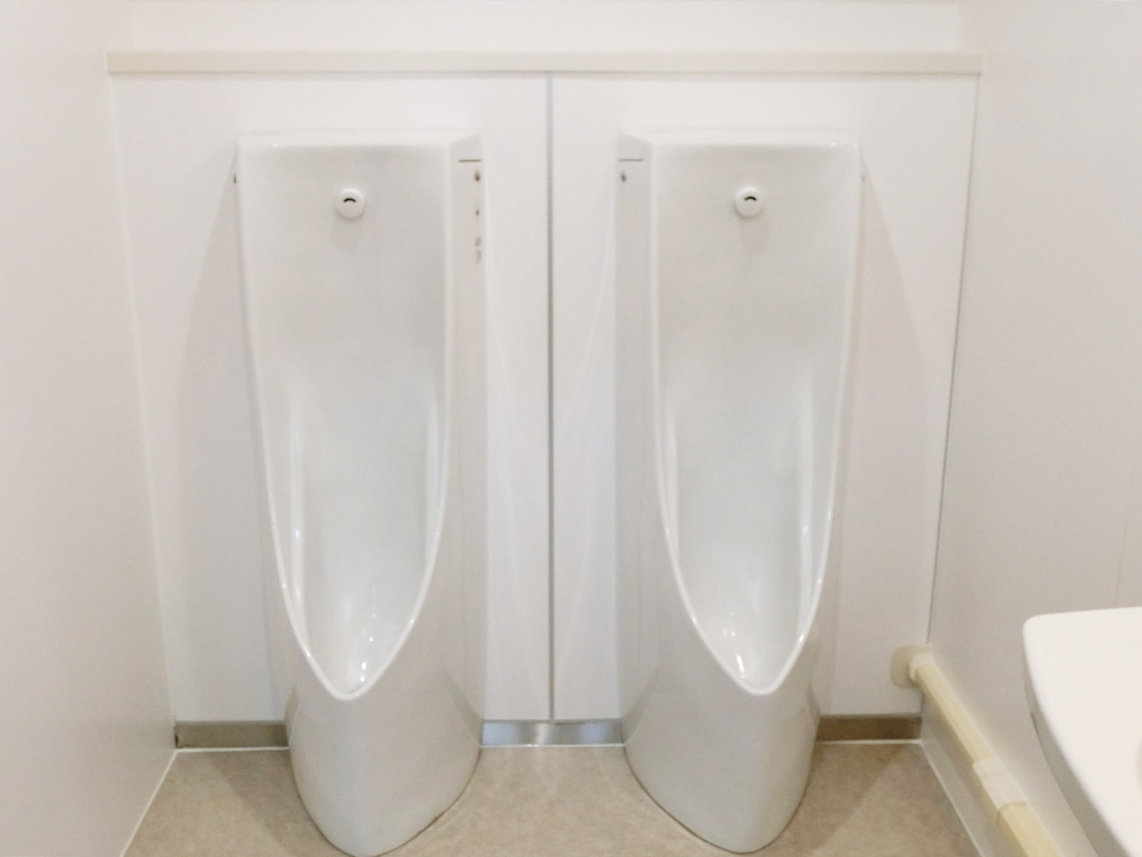 男性用トイレ