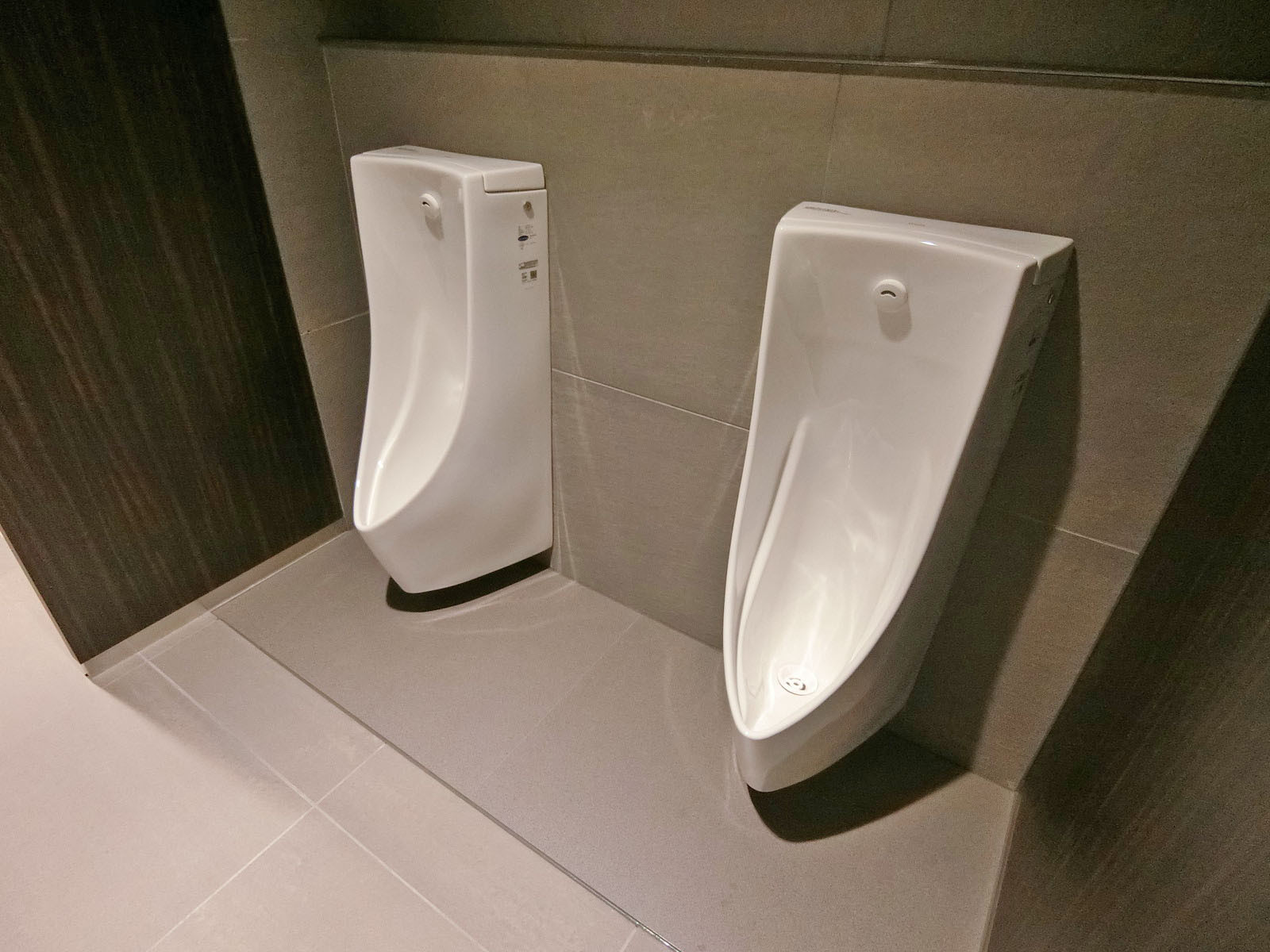 男性用トイレ