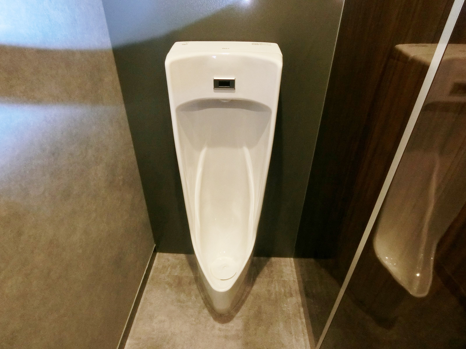 男性用トイレ