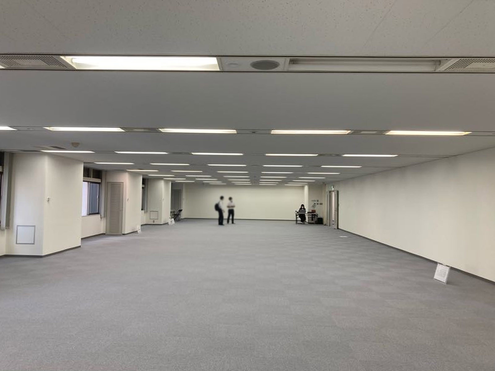 別角度の様子
