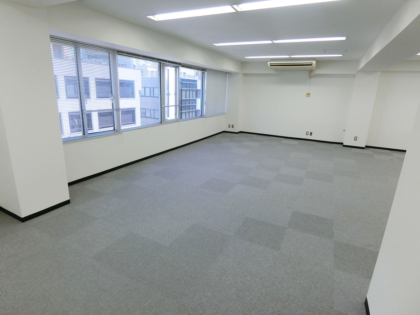 別角度の様子