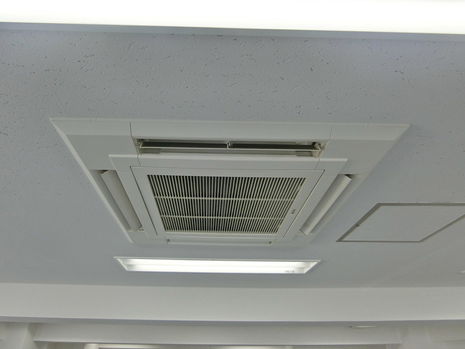 空調