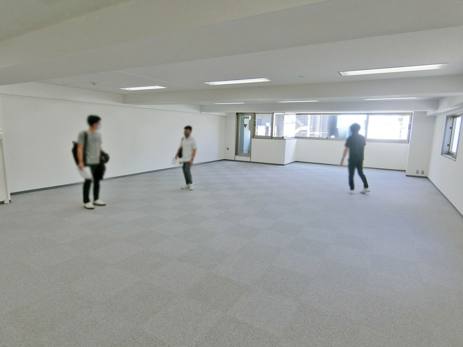 オフィス室内参考画像