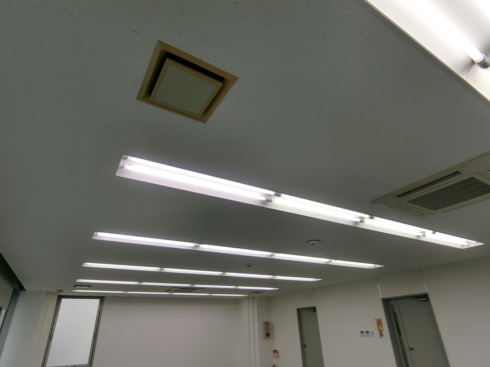 天井の様子