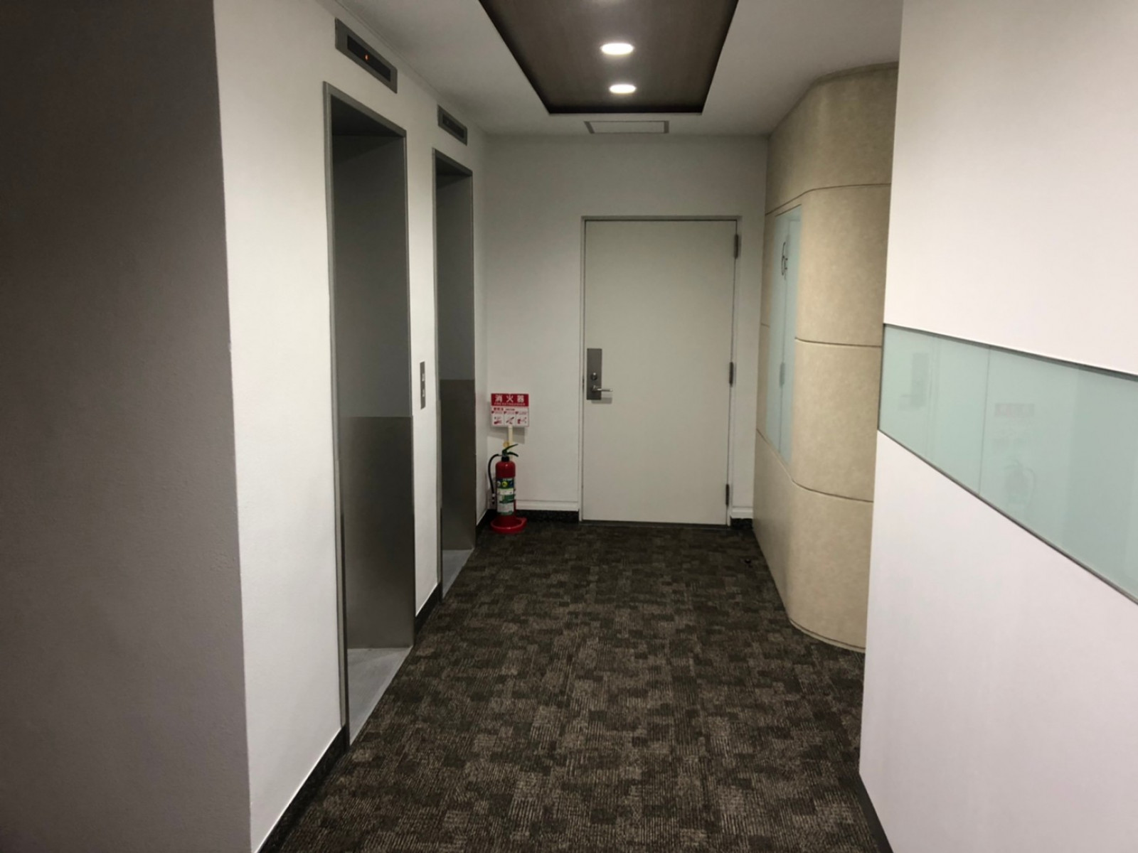 エレベーターホール