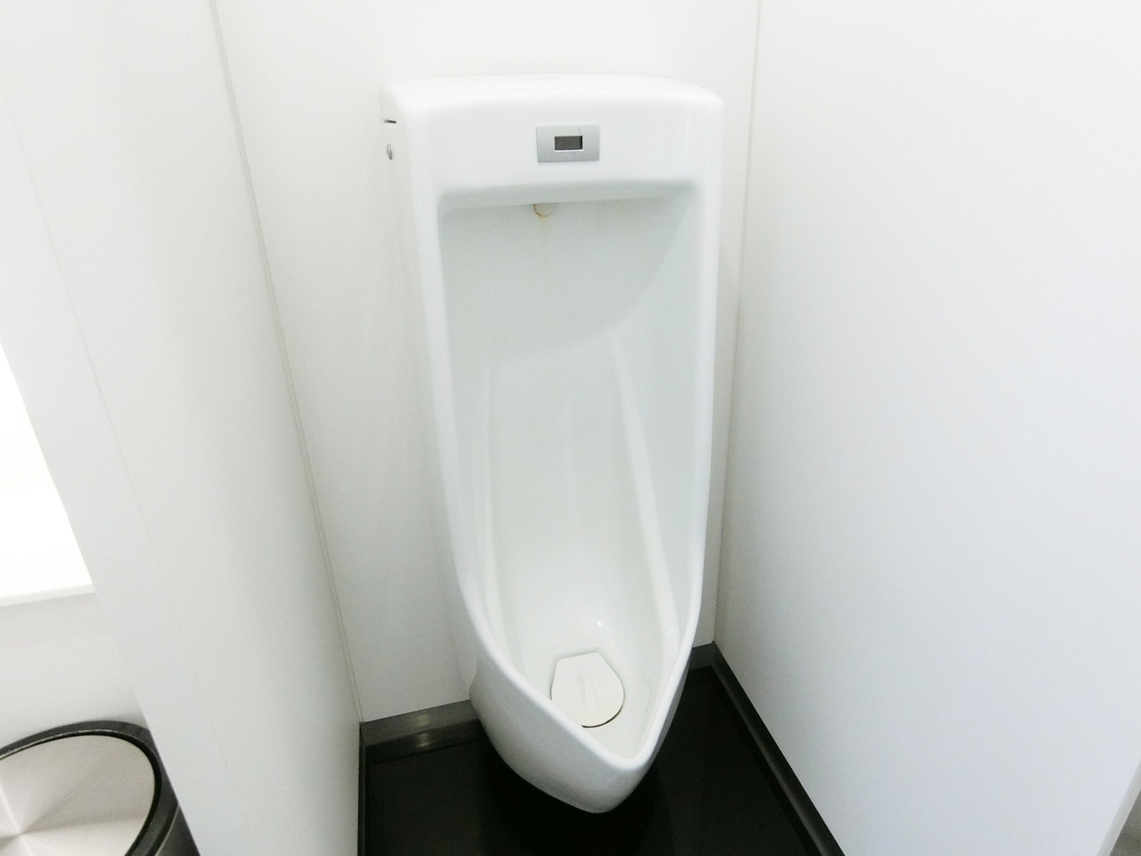 男性用トイレ