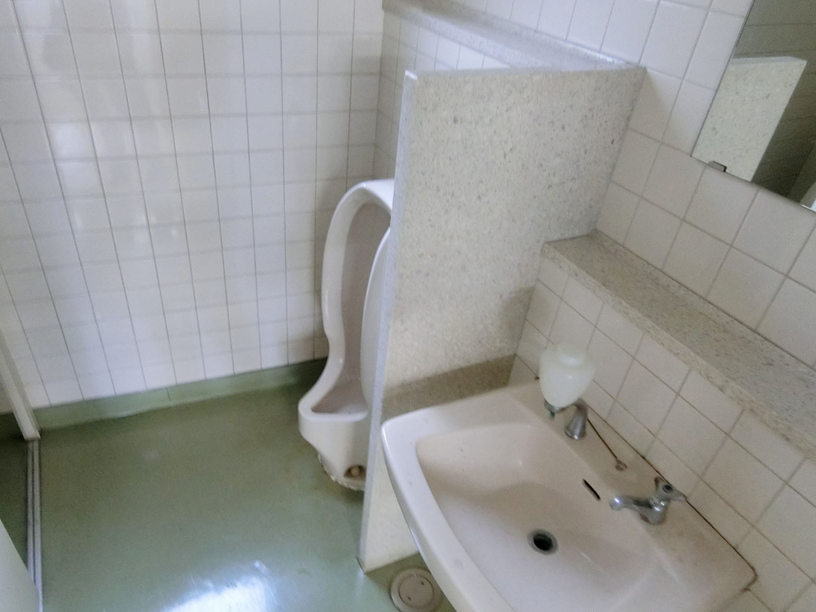男性用トイレ