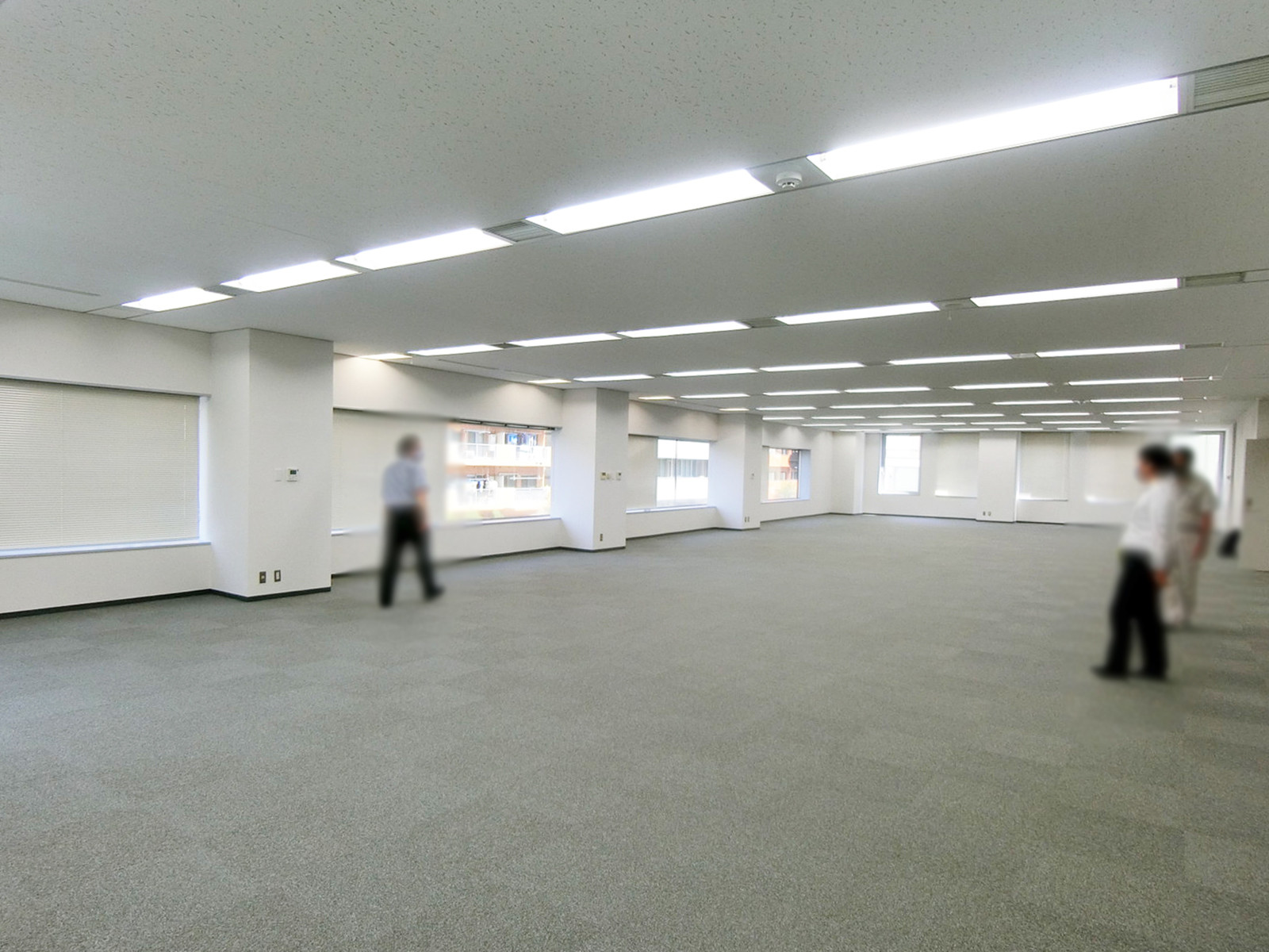別角度の様子