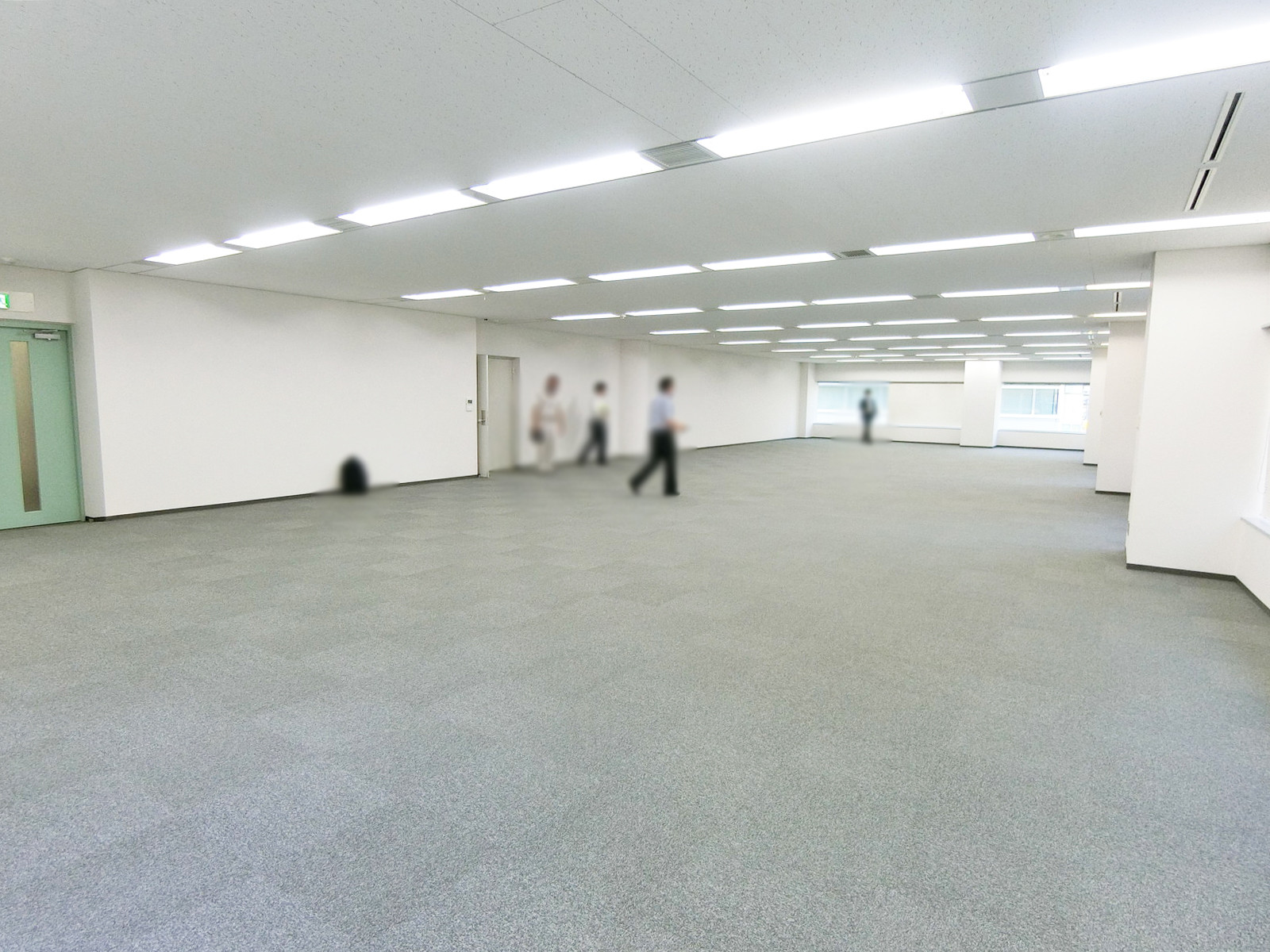 オフィス室内参考画像