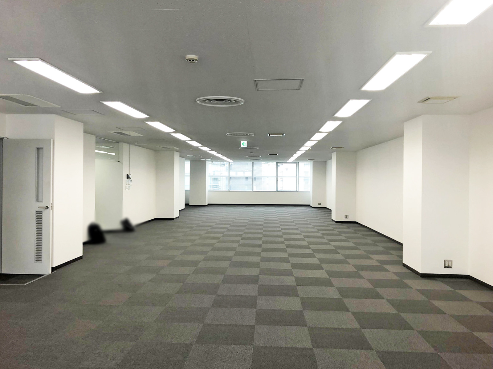 オフィス室内参考画像