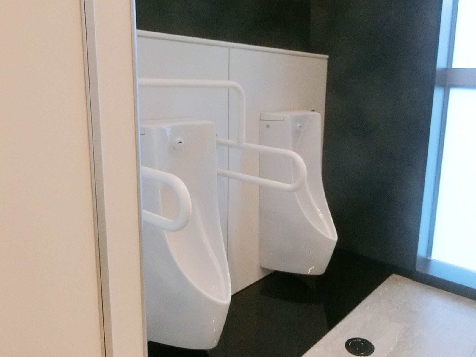 男性用トイレ