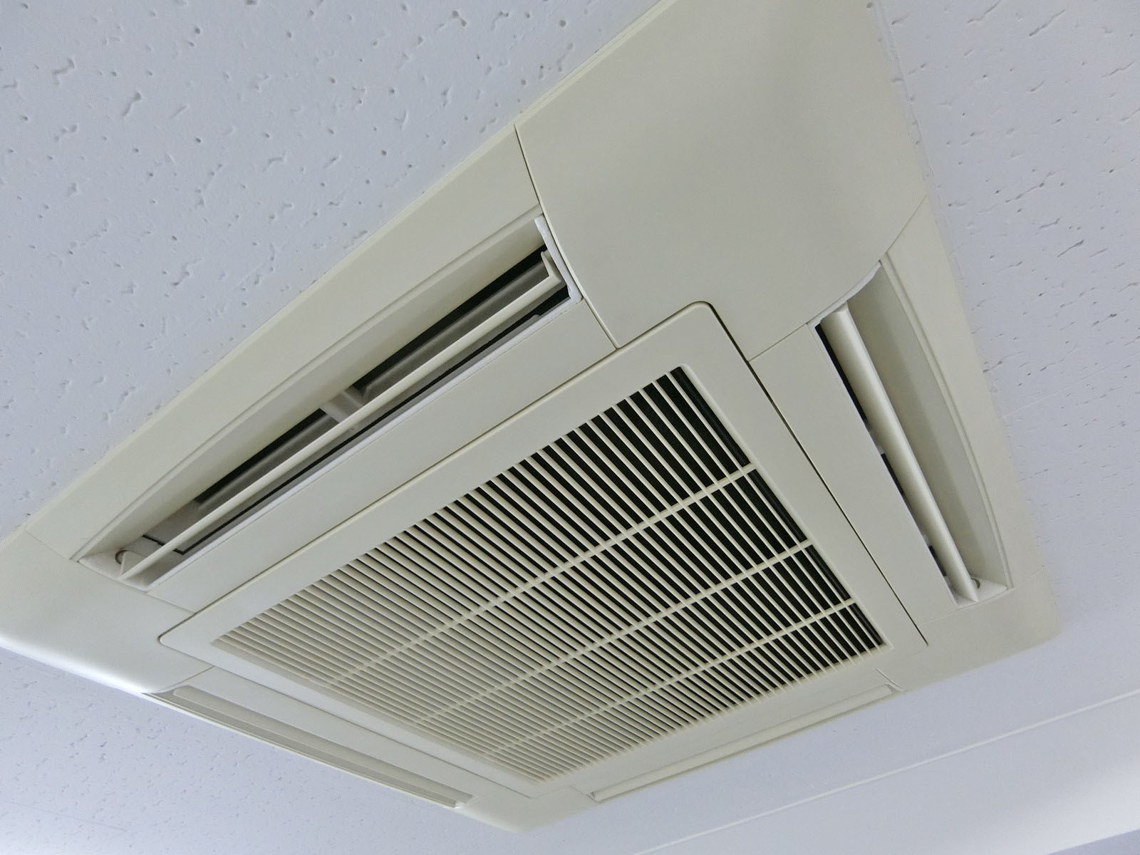 空調