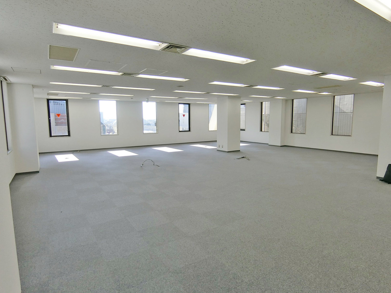 オフィス室内参考画像