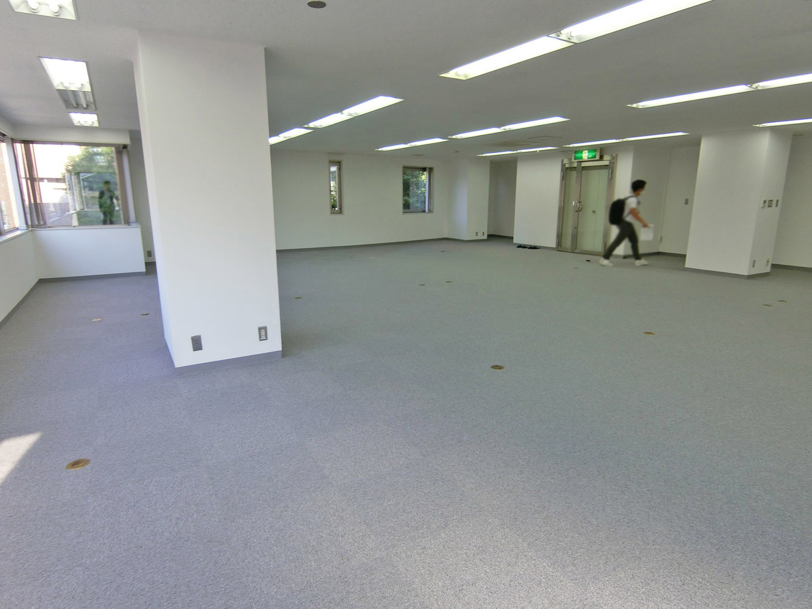 別角度の様子