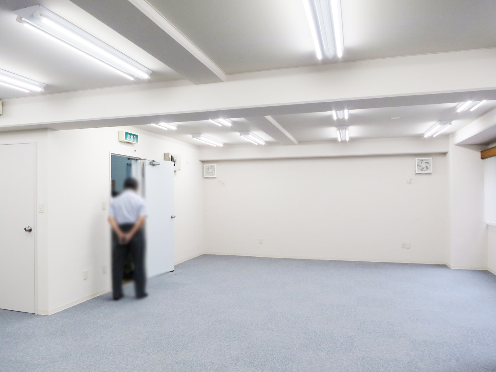 別角度の様子