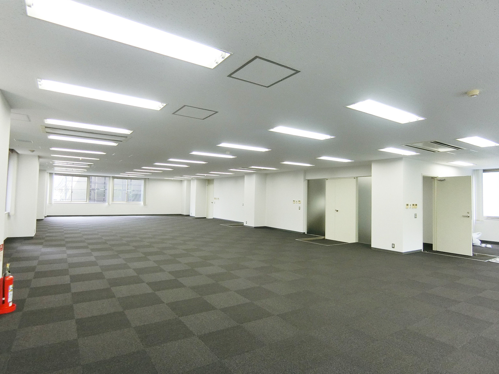 別角度の様子