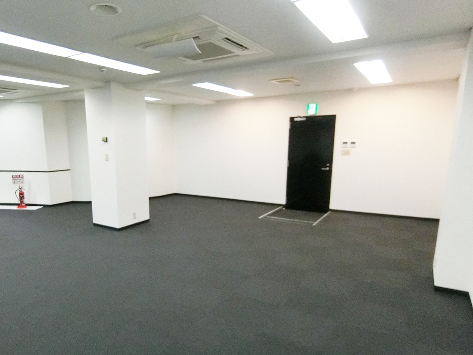 別角度の様子