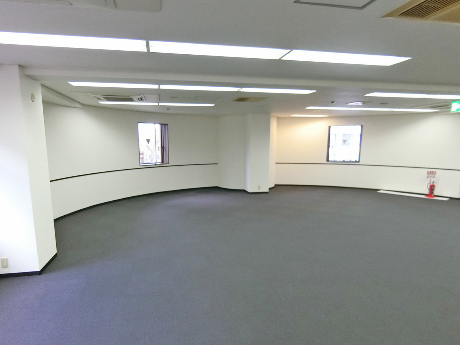 オフィス室内参考画像(8階・約37坪)