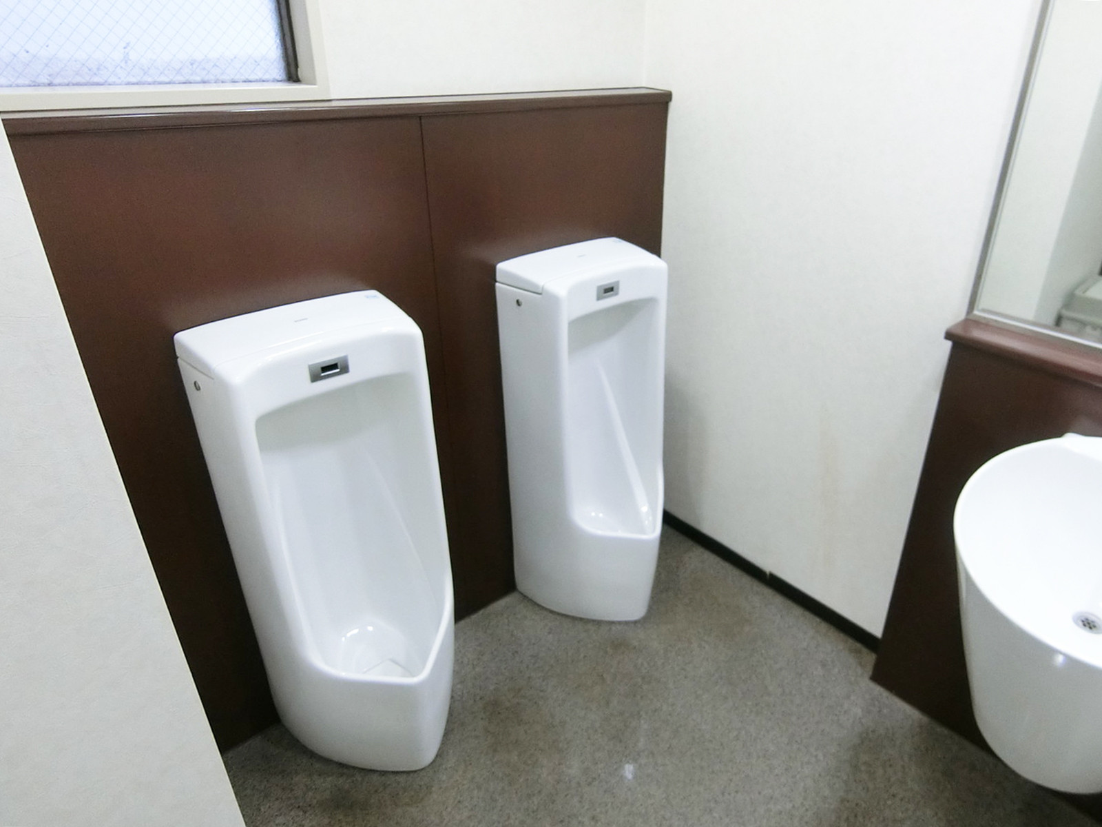 男性用トイレ